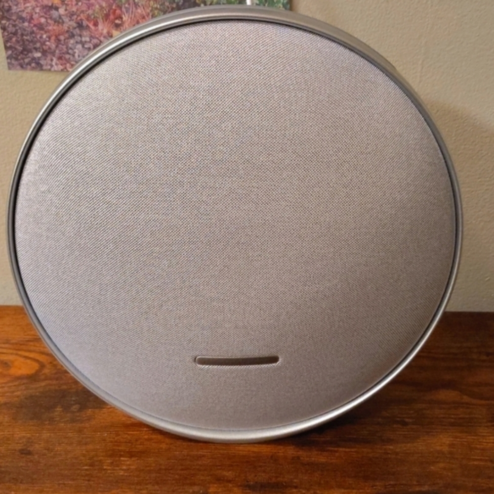 Harmon Kardon Onyx Studio 9 - Picture 2 of 6
